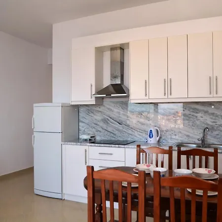 Apartment In Saranda Near Ionian Sea (Adults Only) شقة