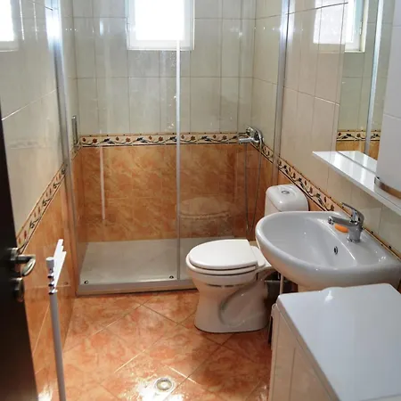 Apartment In Saranda Near Ionian Sea (Adults Only) ساراندا