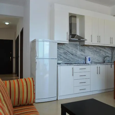 شقة Apartment In Saranda Near Ionian Sea (Adults Only) *